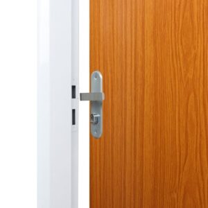 Porta Açomad 2,15x0,65cm com caixonete/fechadura/dobradiça. Fornecedor: MGM Portas.